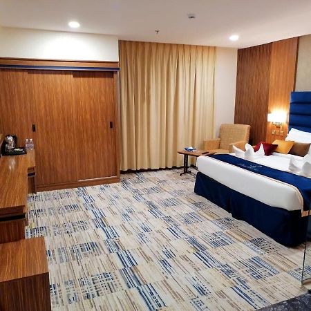 Oriental Residence 达曼 外观 照片